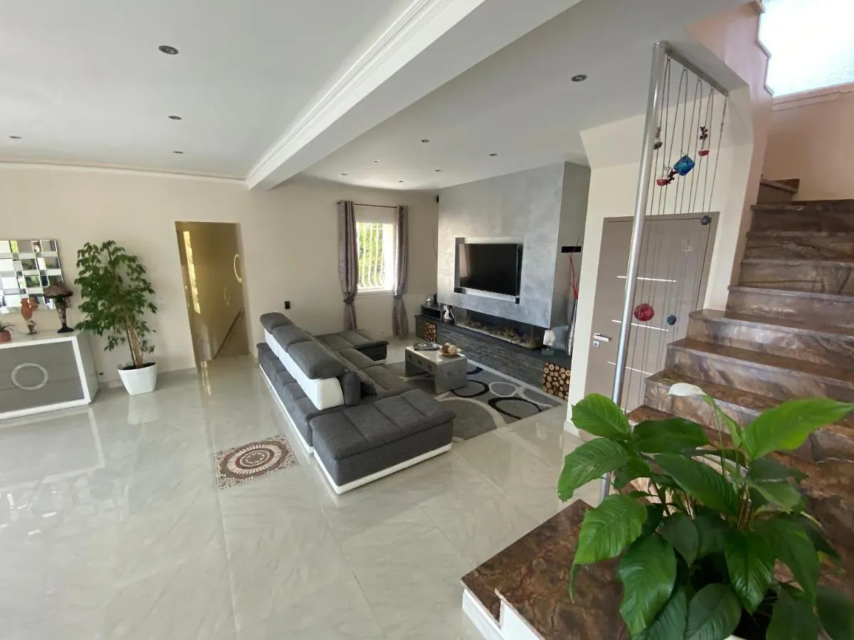 Diamond Villa 5 Star - Nice