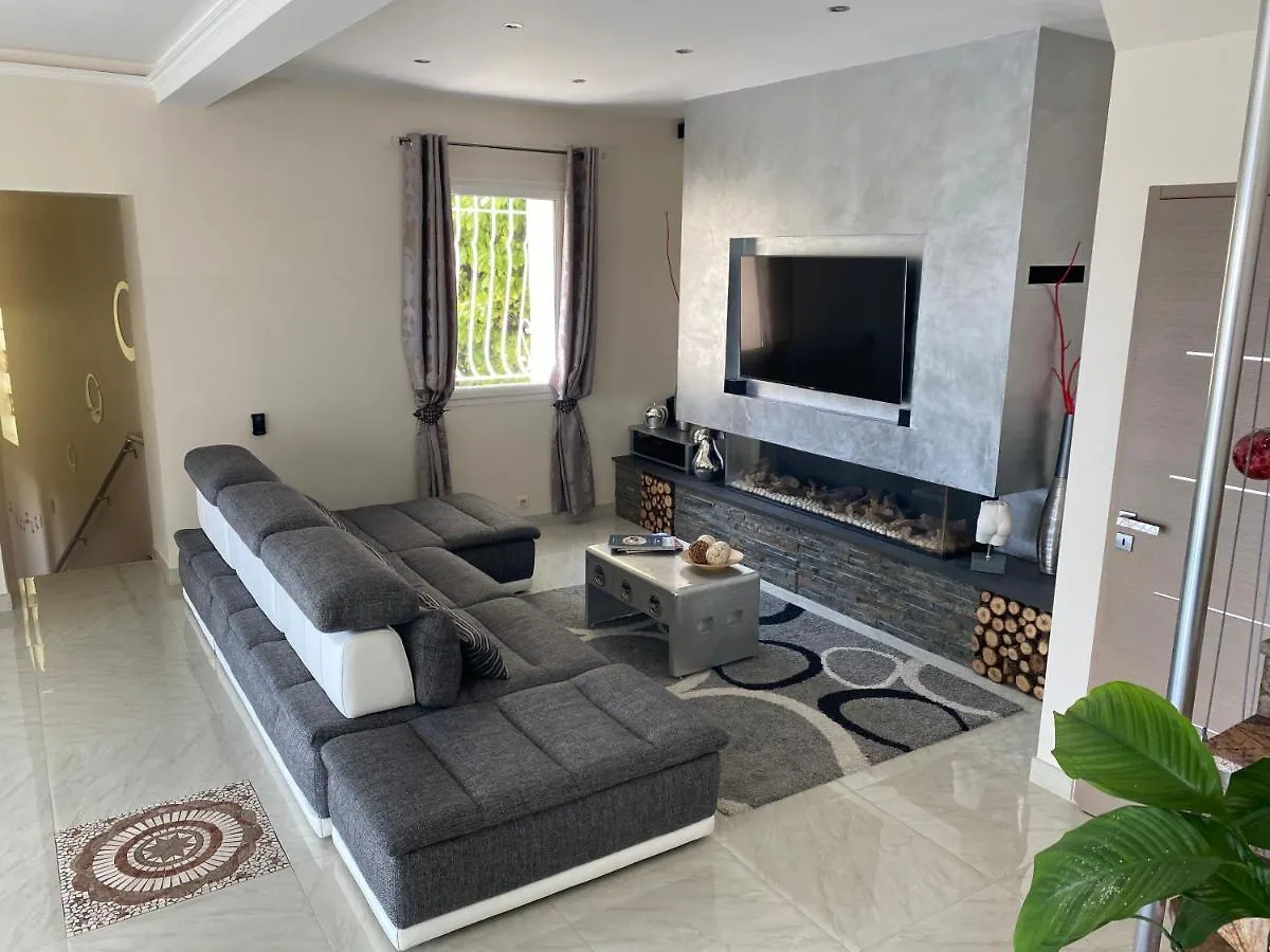 Diamond Villa 5 Star - Nice